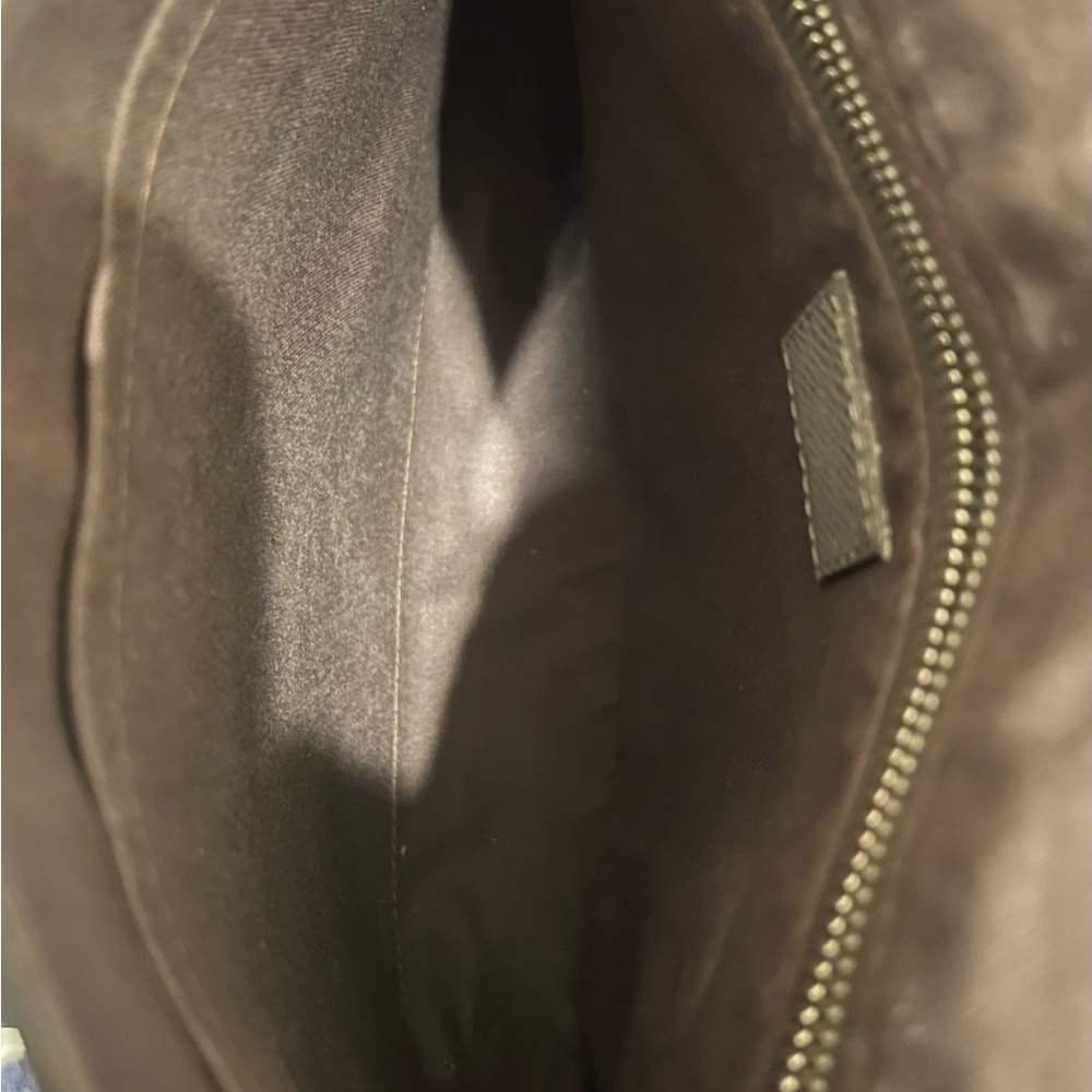 Louis Vuitton Taiga Milo Glacier Messenger Bag - Picture 10 of 16